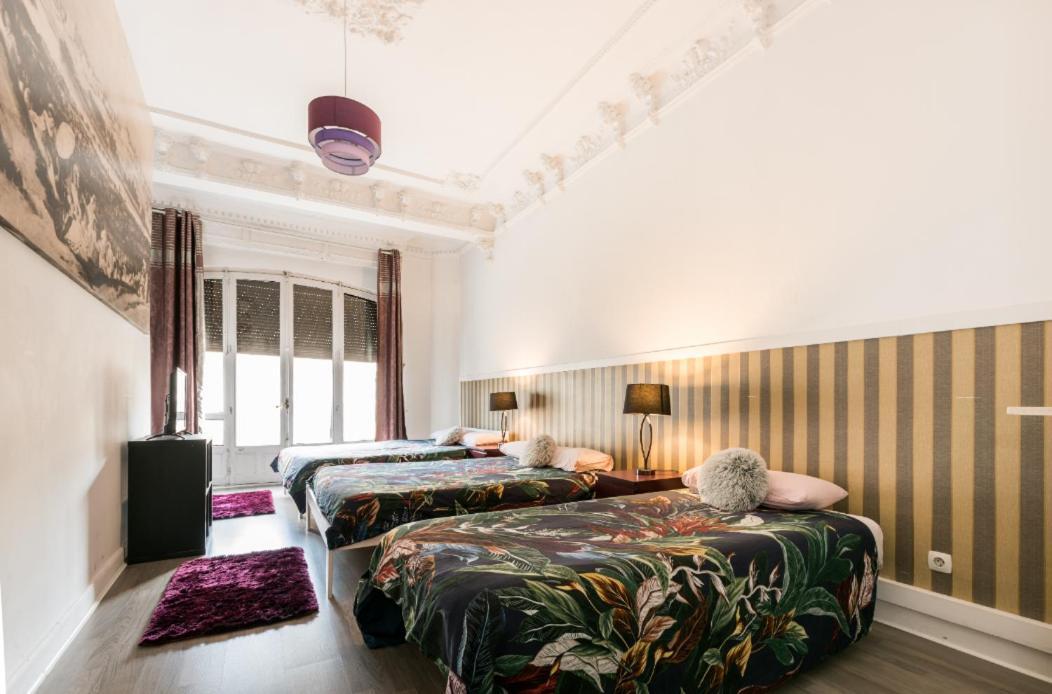 M&F 7 Rooms/7 Bathrooms Over Gran Via Madrid Exterior foto