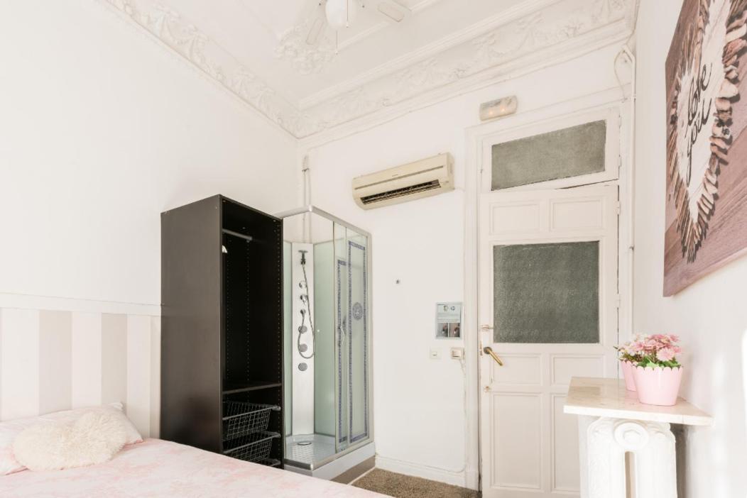 M&F 7 Rooms/7 Bathrooms Over Gran Via Madrid Exterior foto